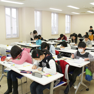 写真：土曜学習教室の様子