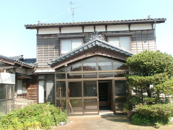 R8-1 外観